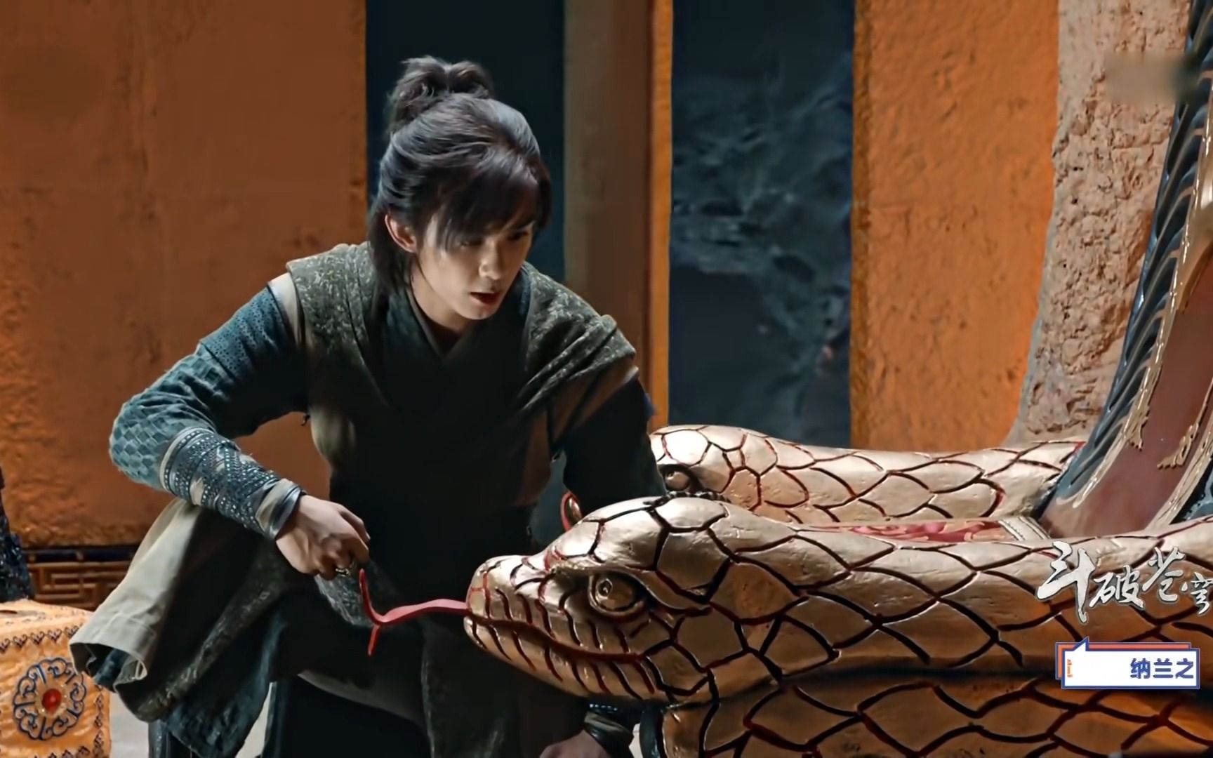 这七彩吞天蟒是在逗我吗?跟动漫比起来真的辣眼睛,我真的笑哭了!