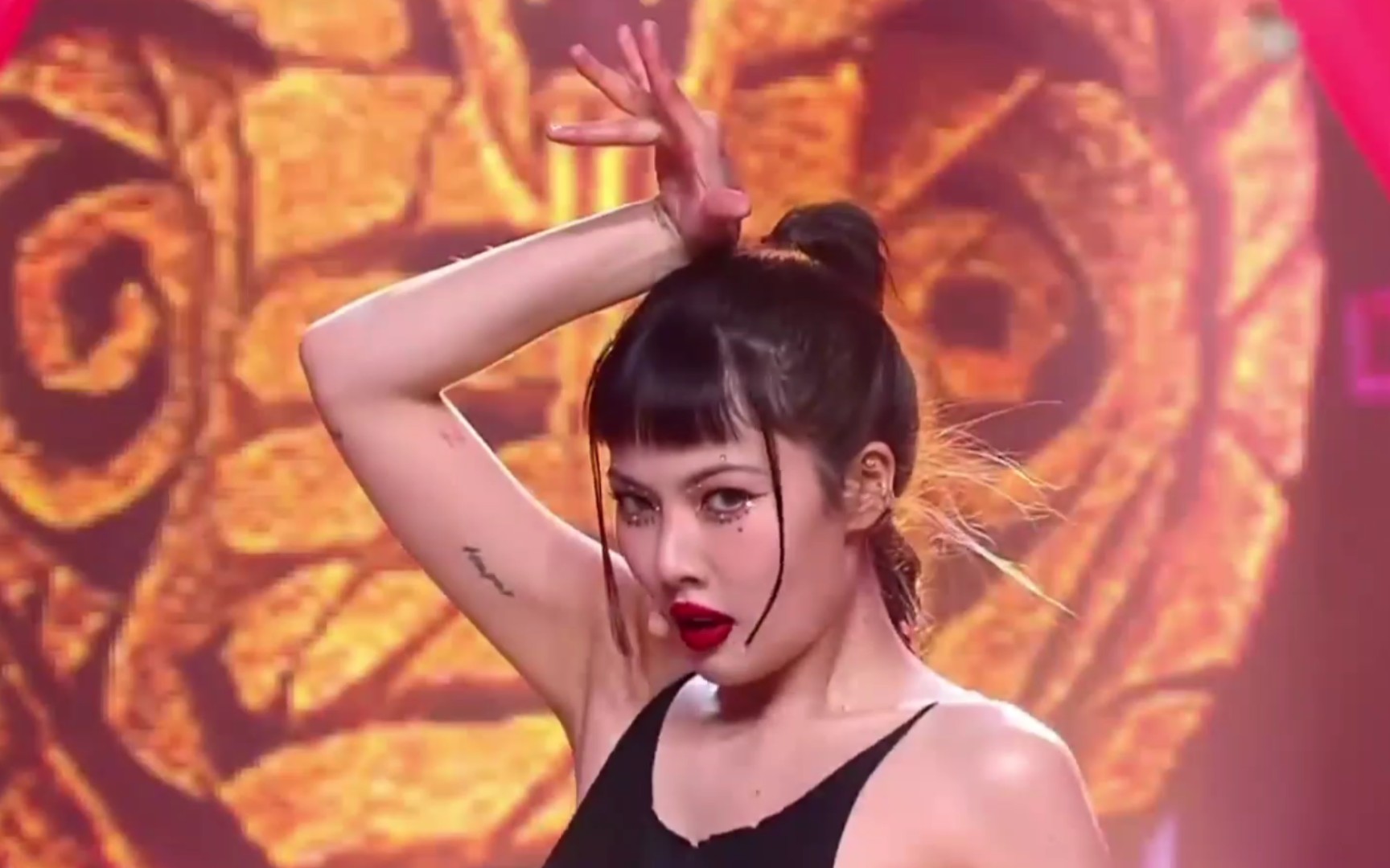 20210128泫雅最新回归曲imnotcool打歌初舞台