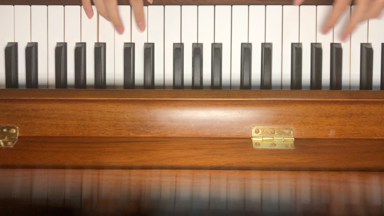 justinbieberpeaches钢琴版请笑纳