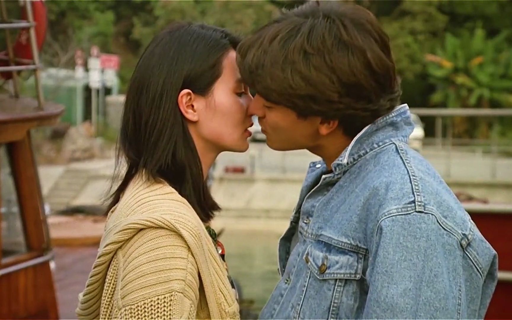 "这世界上没有绝对的感同身受能帮你的也只有你自己"刘德华&张曼玉