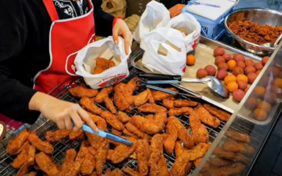 泰国街边小吃炸香蕉片