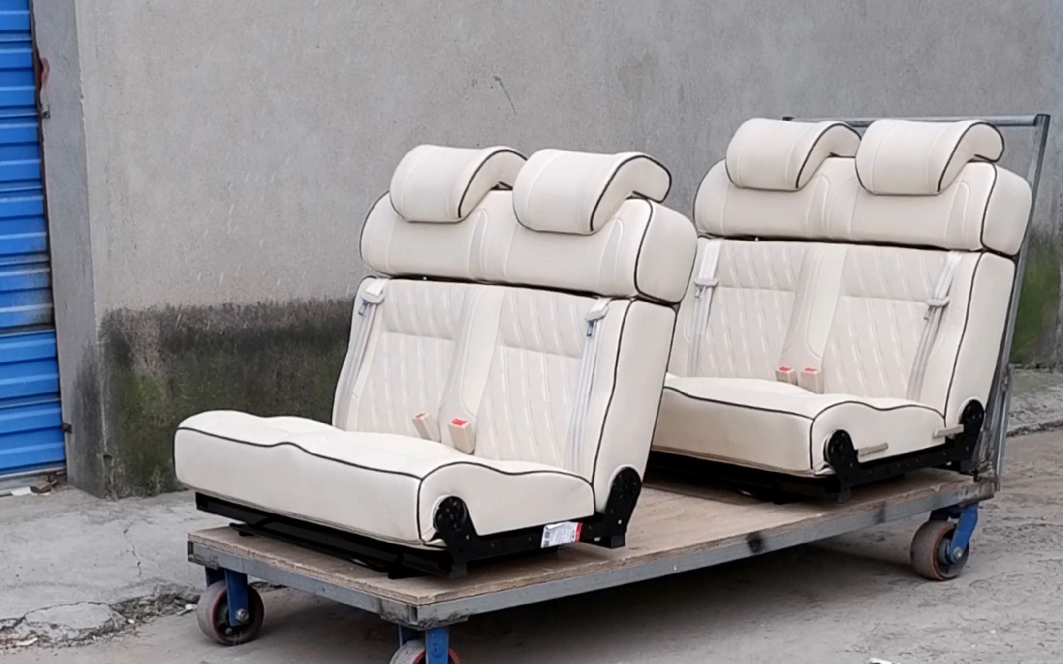 房车座椅 2 2座椅放平变床 改装床车床椅