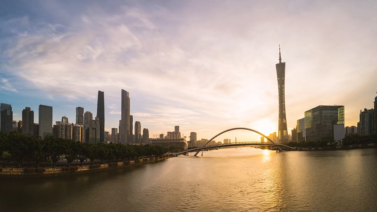 江边美景:如诗如画的江边景色