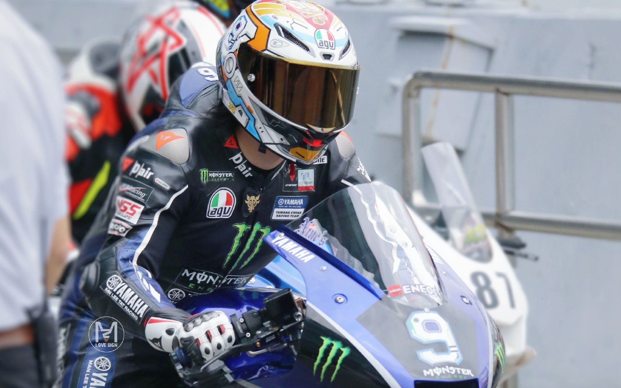 尹正2020珠海zic摩托车赛央视解说ver9号车手尹正cut