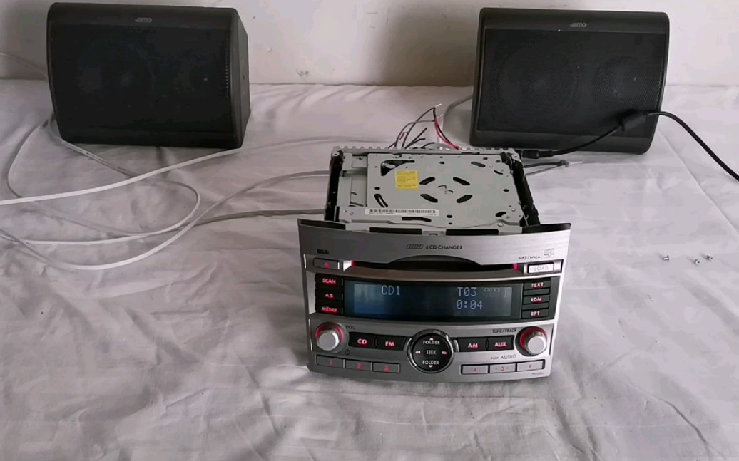 斯巴鲁六碟cd机品鉴
