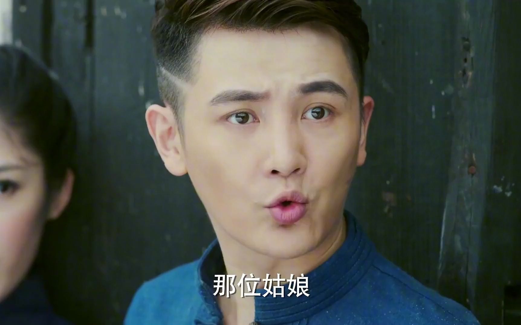 怒海红尘:萧长官被鬼子追杀,大小姐认出他,帮他逃过一劫