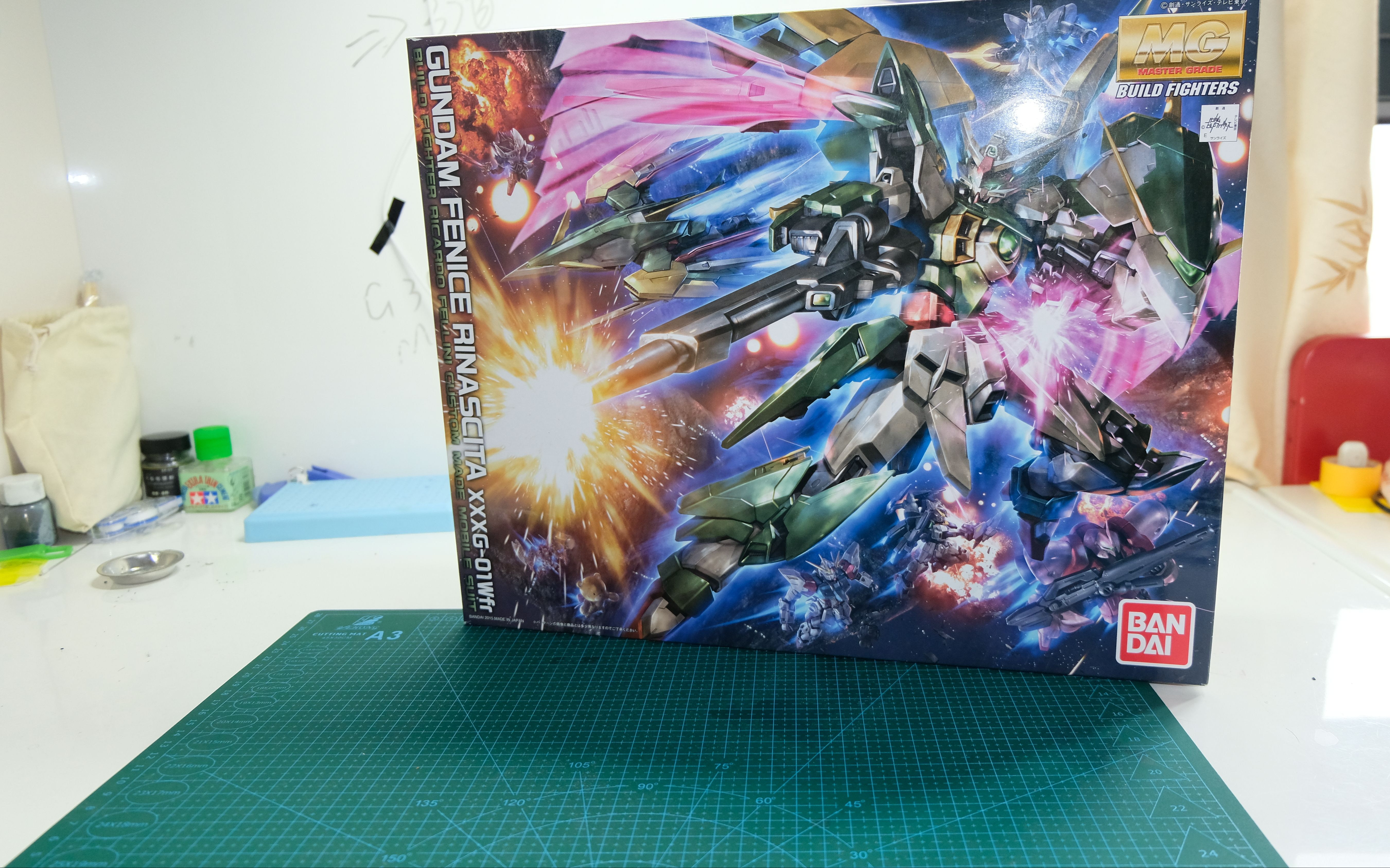 【开盒】mg新生凤凰飞翼高达【评头论足】天上飞的地上跑~万代 限定