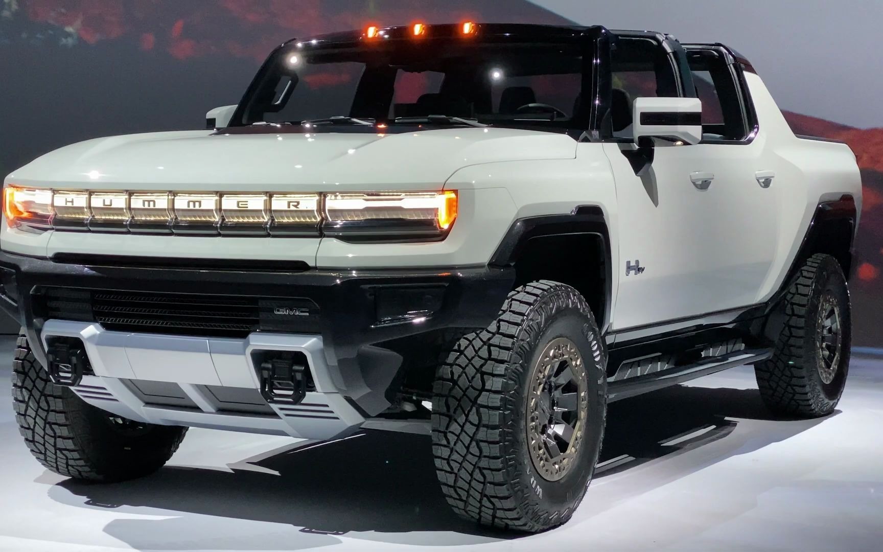 【youtube搬运】2022 全新悍马ev 首评 满足你想知道的所有细节 生肉