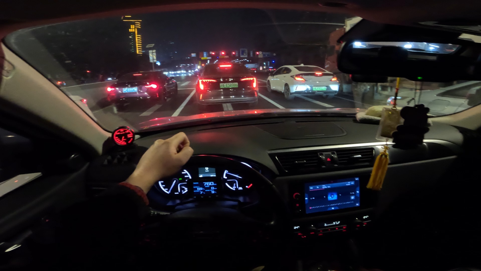 第一视角日常夜间驾驶
