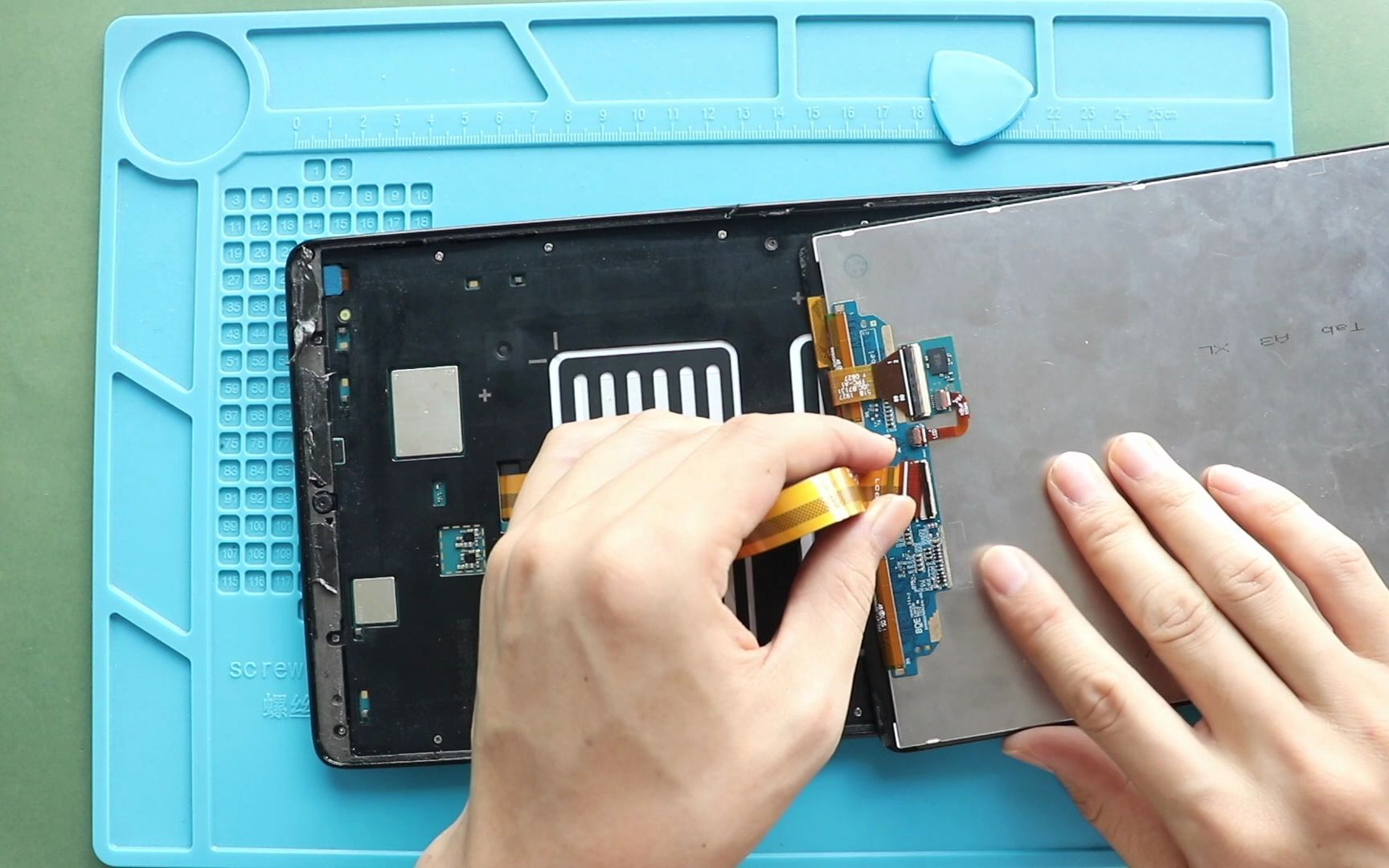 1 2019 t510 t515 液晶屏幕总成 更换教程 拆机步骤