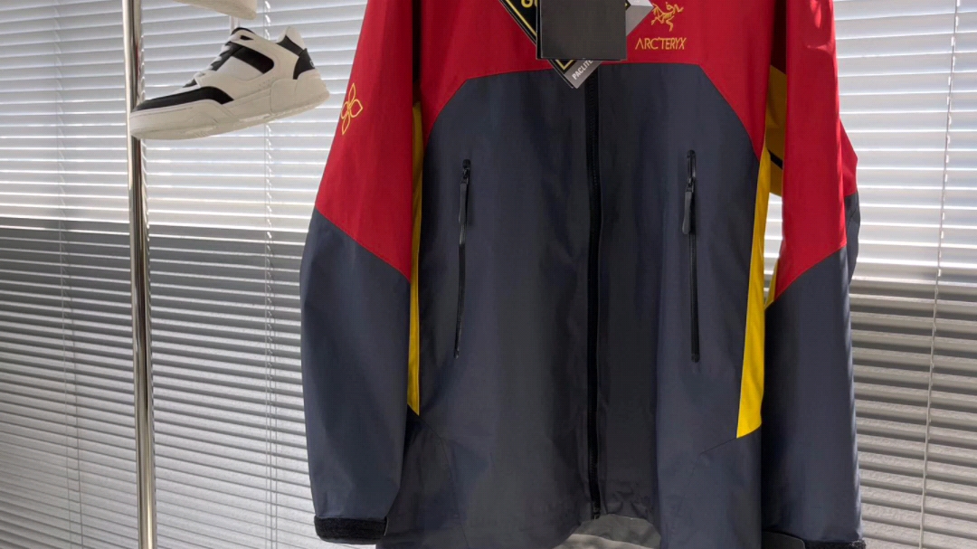 哪里有卖高仿burberry巴宝莉新款外套,支持货到付款