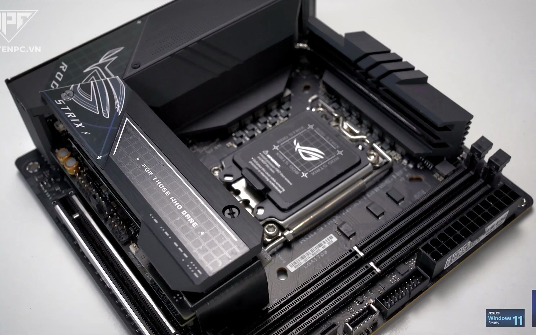 转华硕z690itx猛禽主板与z690tuf电竞特工设计师z690atx开箱赏析