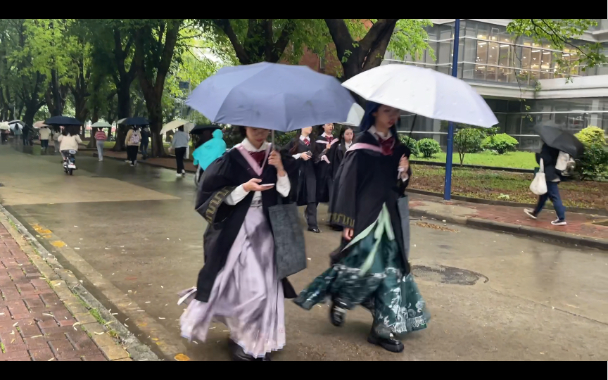 暨南大学 春雨滋润的毕业季哔哩哔哩bilibili