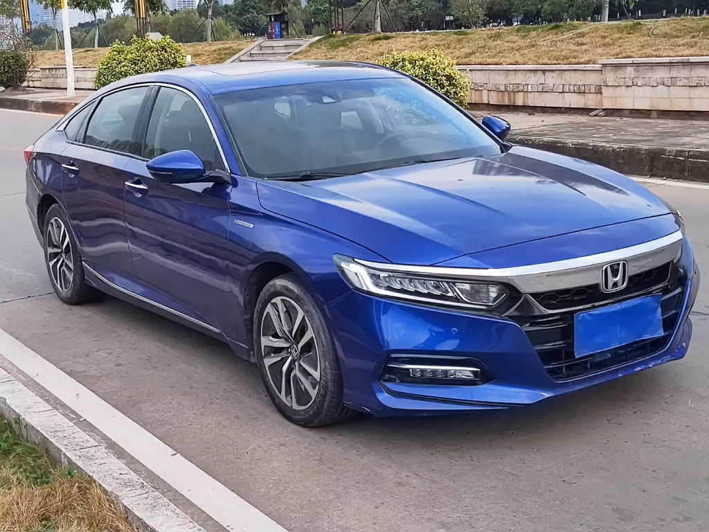 88[庆祝][庆祝][庆祝]2018年12月27日上牌本田雅阁 2018款 锐·混动