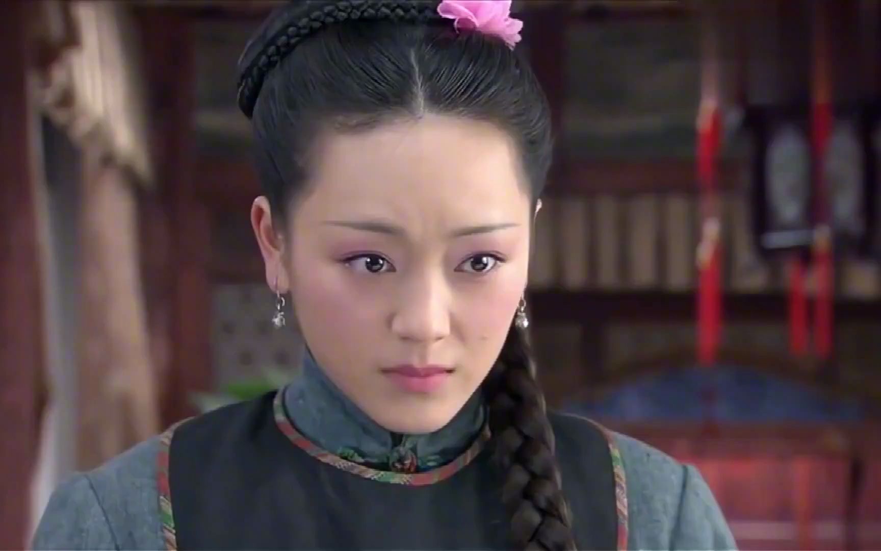 深宅1927:张公子听见父亲和女人说话,推门进去,却只有父亲一人