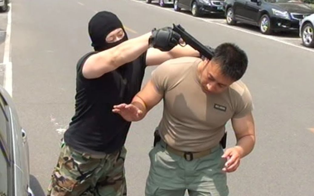 中国第一保镖有多牛?身手不亚于特种兵,一小时收费4000美元