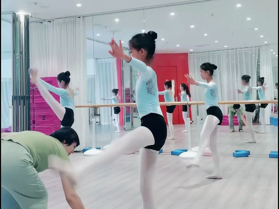 舞蹈培训 2024-05-05 10-25-48