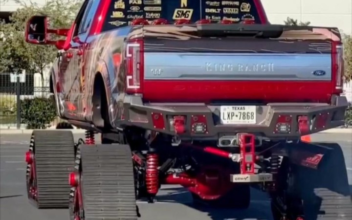 改装版福特f350,浑身散发着美刀味儿