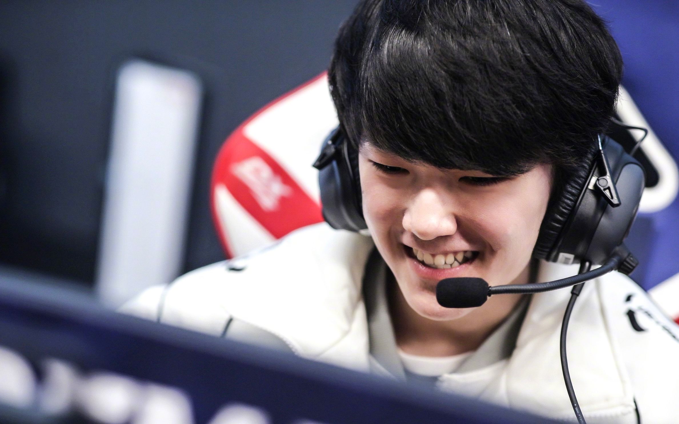 jackeylove直播屏录】ig元旦直播の杰克·批话·水直播七连胜