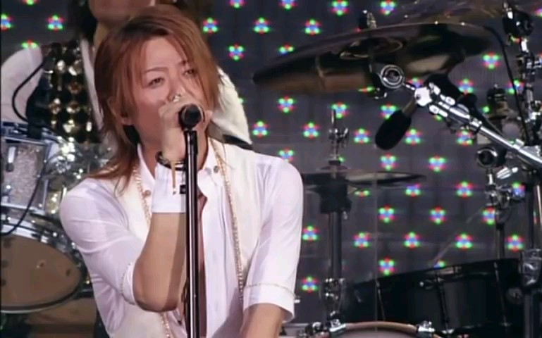 [图]【GLAY】HOWEVER (LIVE AT NISSAN STADIUM 2009.08.16)