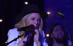 Download Video: Sharp Dressed Man Billy F Gibbons  ZZ Ward  Orianthi