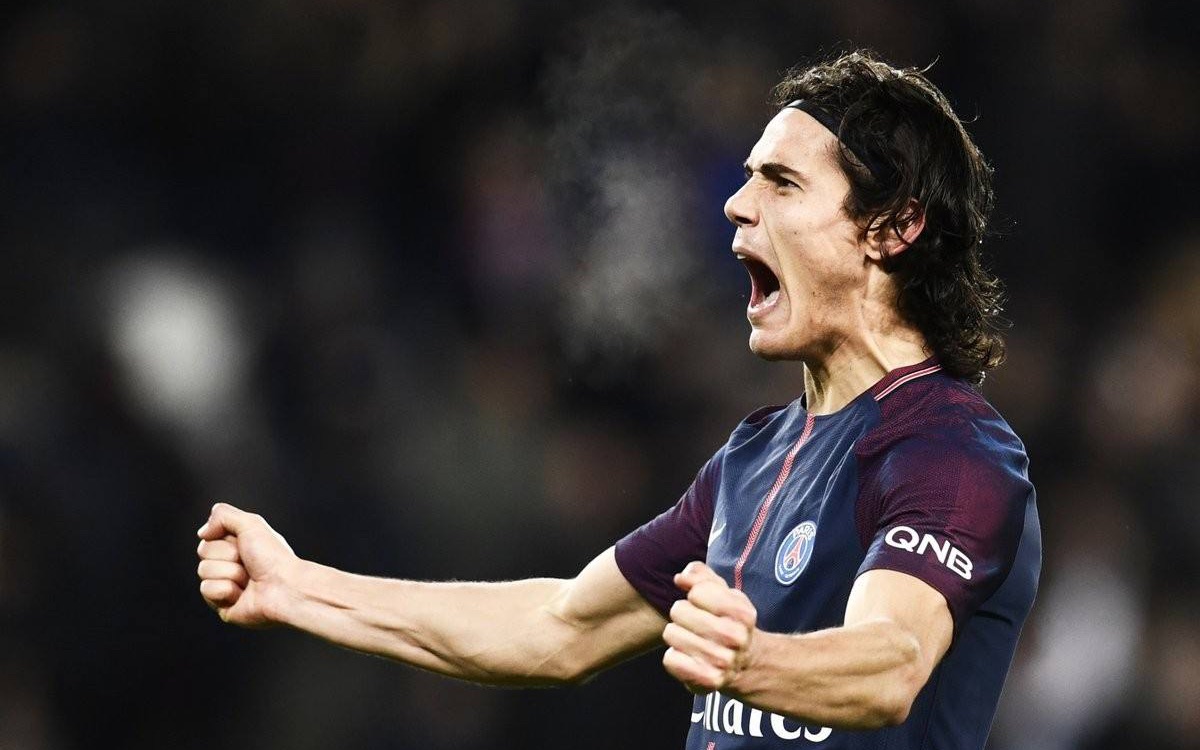 埃丁森·卡瓦尼,乌拉圭神射手,性格坚毅的球场英雄