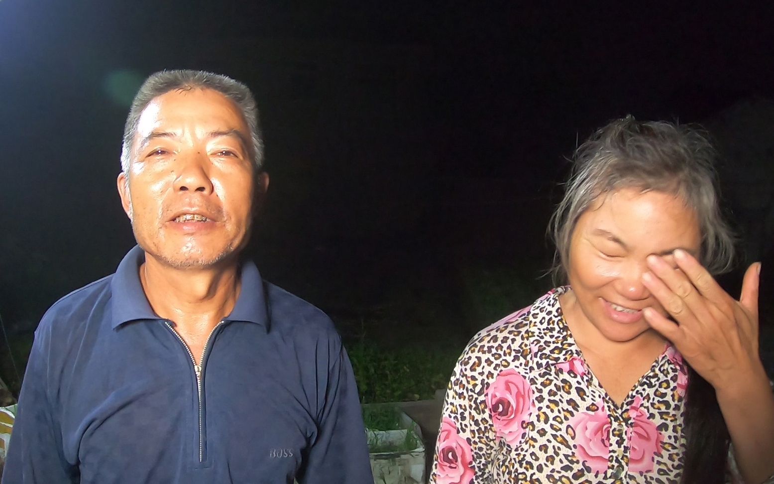 泰叔出海收白网,意外网到一条白鲨,但是泰婶却愁眉不展