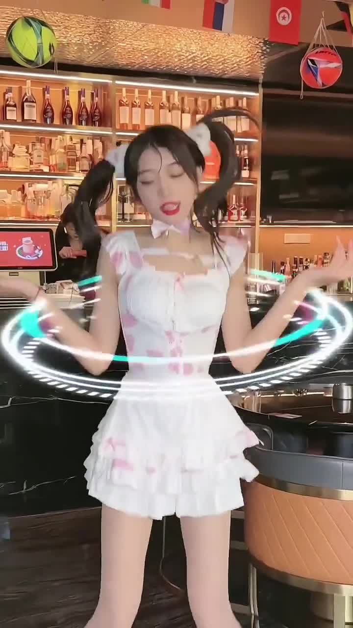 电光特效吨吨舞 #甜系女孩 #可爱到爆炸99 #这谁顶得住啊 @娜娜酱