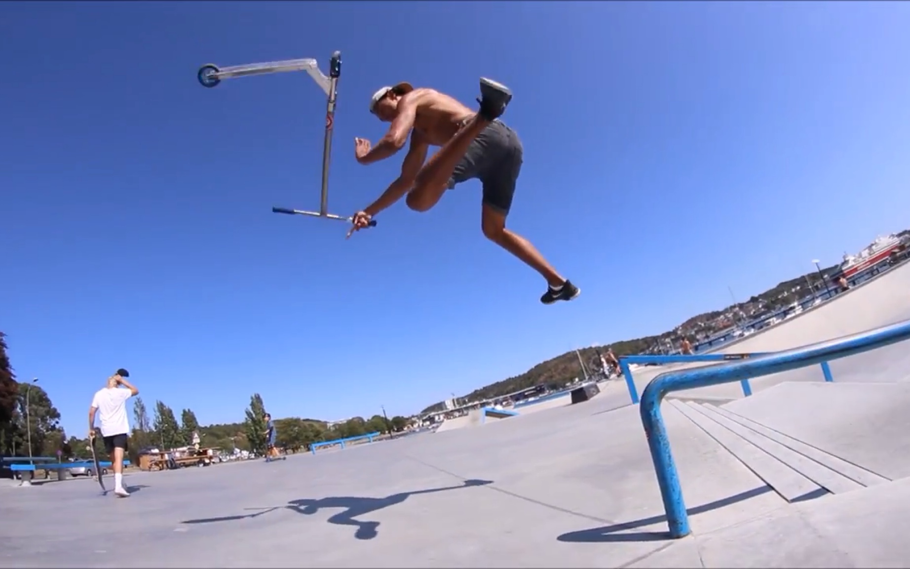 scooter 极限滑板车 striker x norway