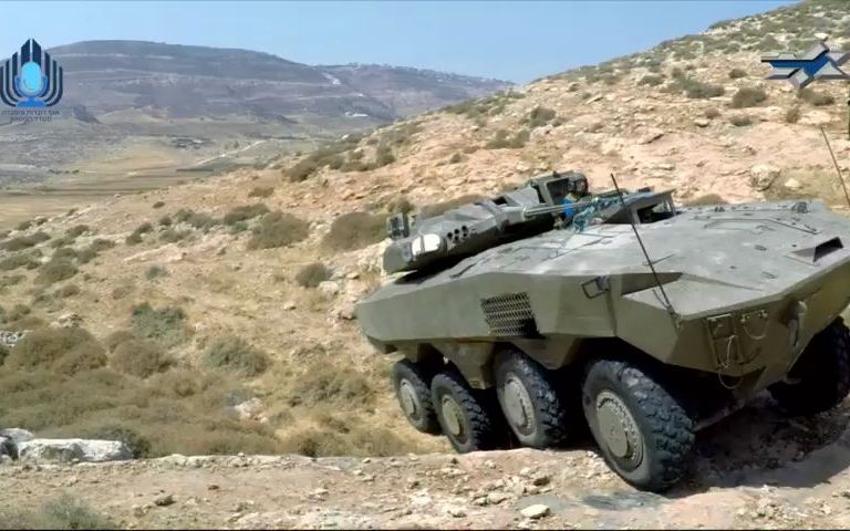 以色列埃坦eitan8x8轻型轮式装甲车