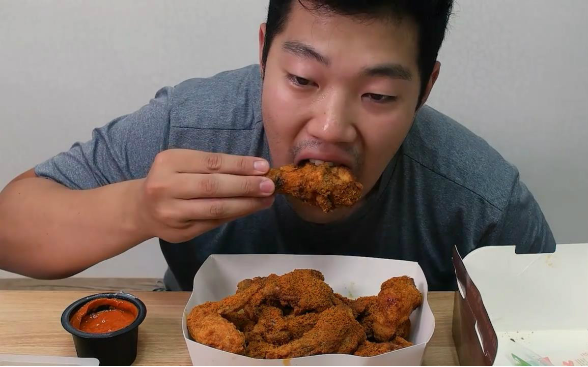 【韩国吃播】【asmr】hong吃炸鸡