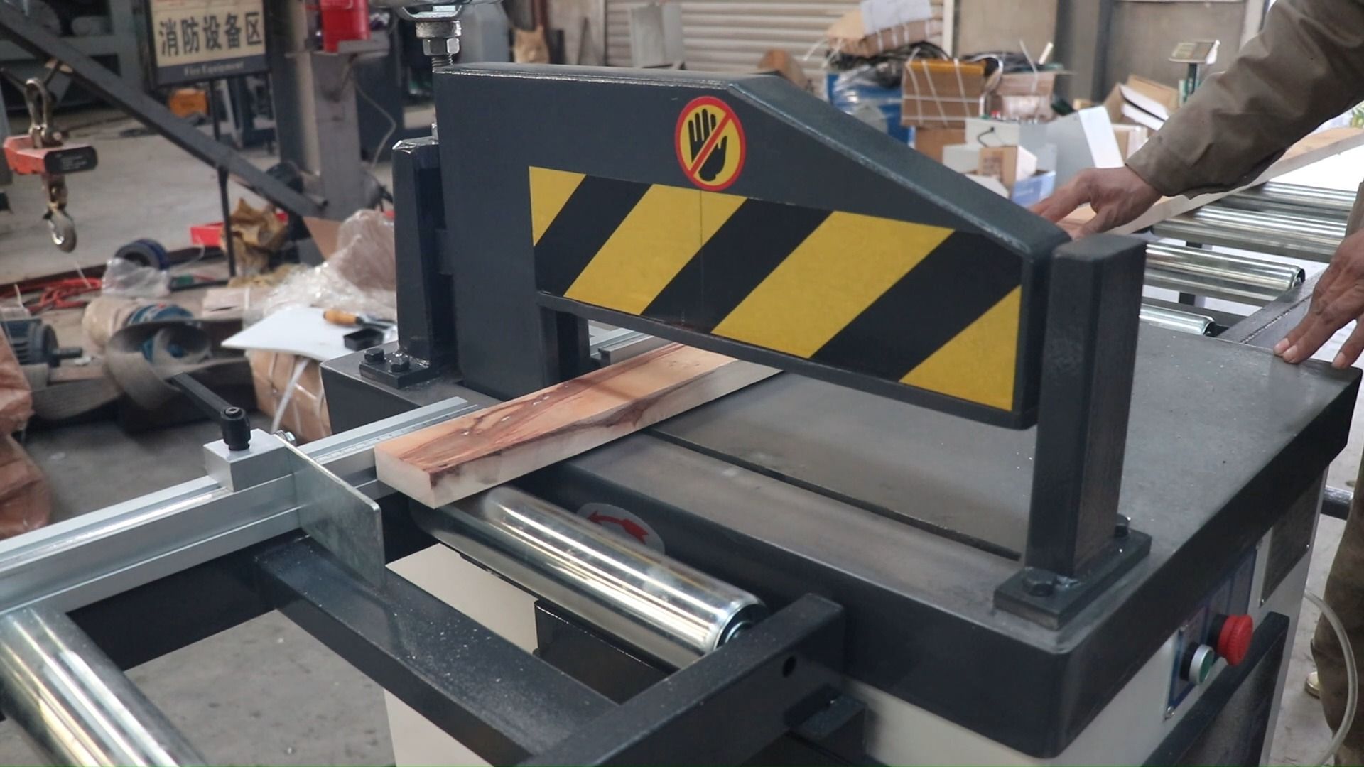 木材高速截断锯 木材截断锯床