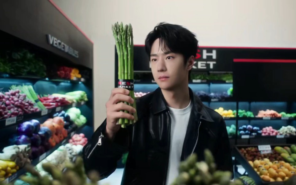 王一博赵丽颖"像极了爱情"弟弟买菜给姐姐做饭