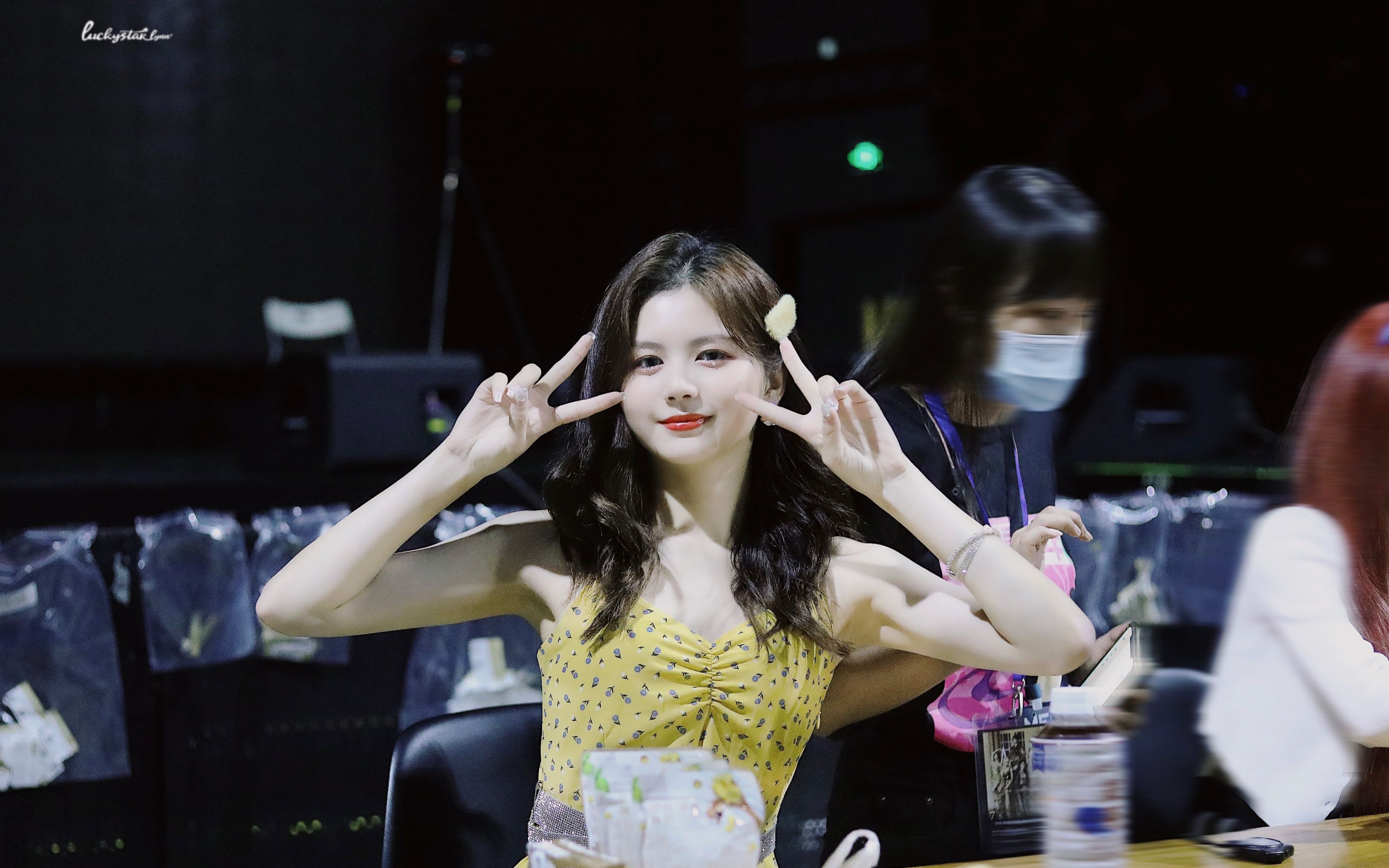 【snh48陈琳】四种语言自我介绍!| 下雨了就要唱雨天的歌