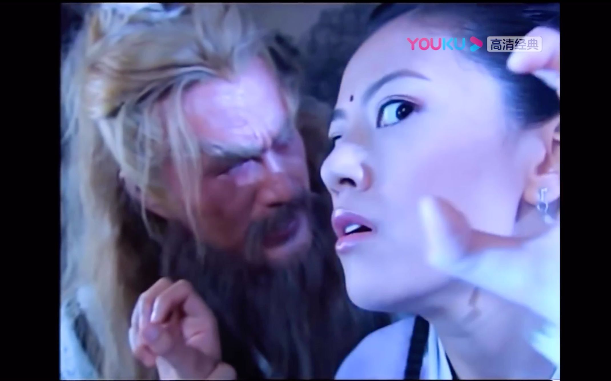 倚天8版对比周芷若暗杀谢逊丐帮闯入张无忌赵敏赶来不见踪影