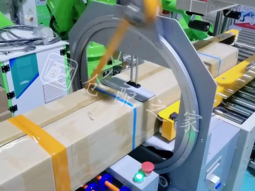 上海老板订购的全自动胶带缠绕机,操作简单,稳固耐用