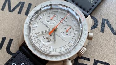 MoonSwatch】OMEGA x Swatch MoonSwatch“木星”开箱_哔哩哔哩_bilibili