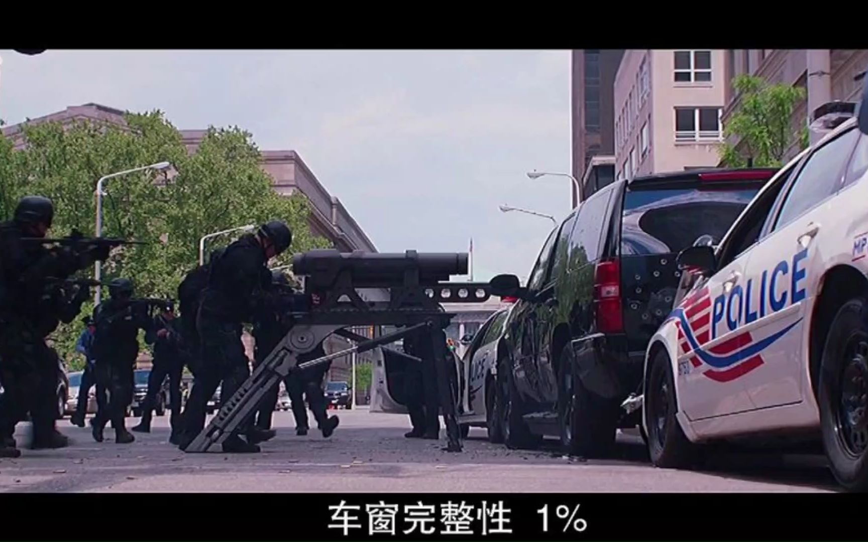 (高清)在神盾局车面前超跑和装甲车都是弟弟,玻璃这么抗揍?