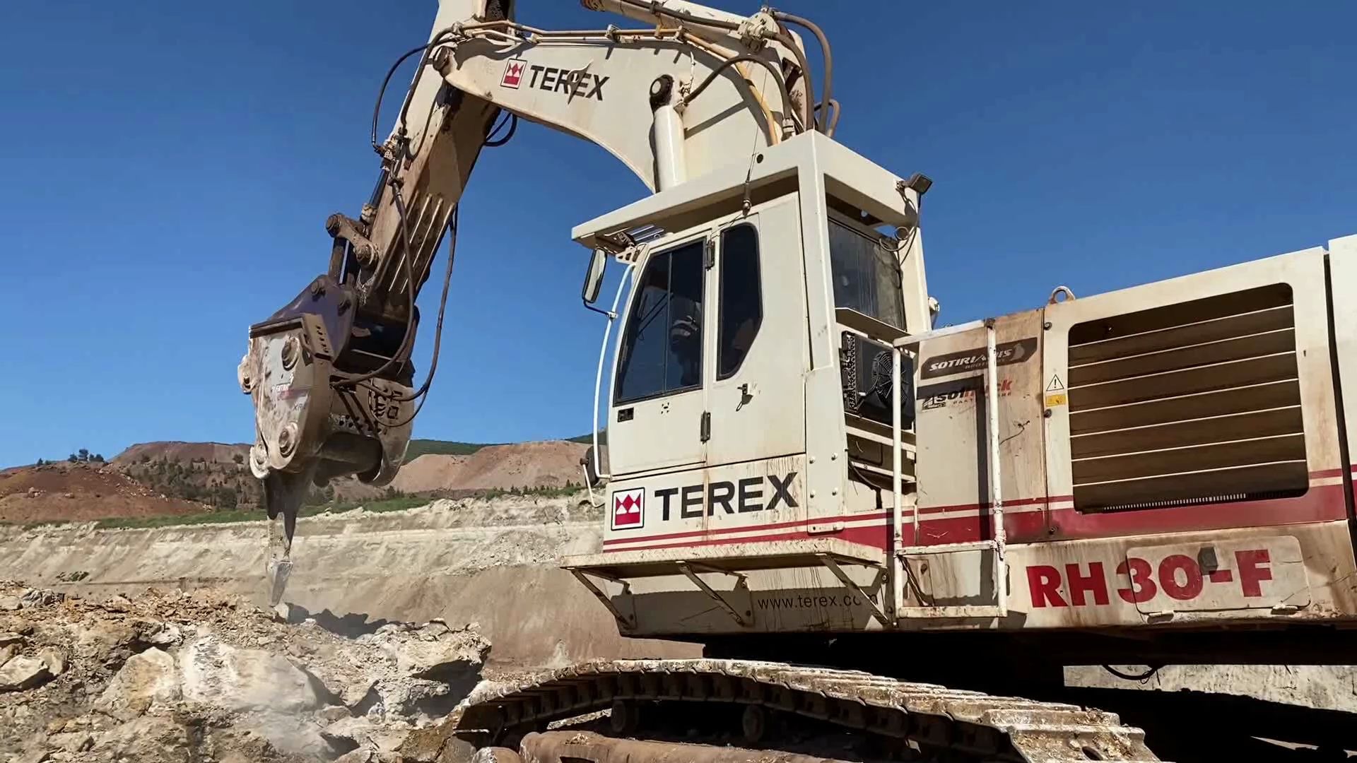 特雷克斯 rh30f 挖掘机
