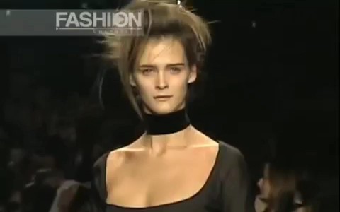 [图]秀场:Yves Saint Laurent Rive Gauche F/W 2002(暂缺一part)