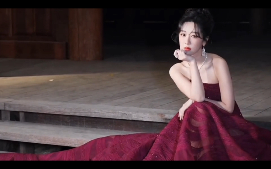 杨紫gq盛典造型,大红大紫,太美啦