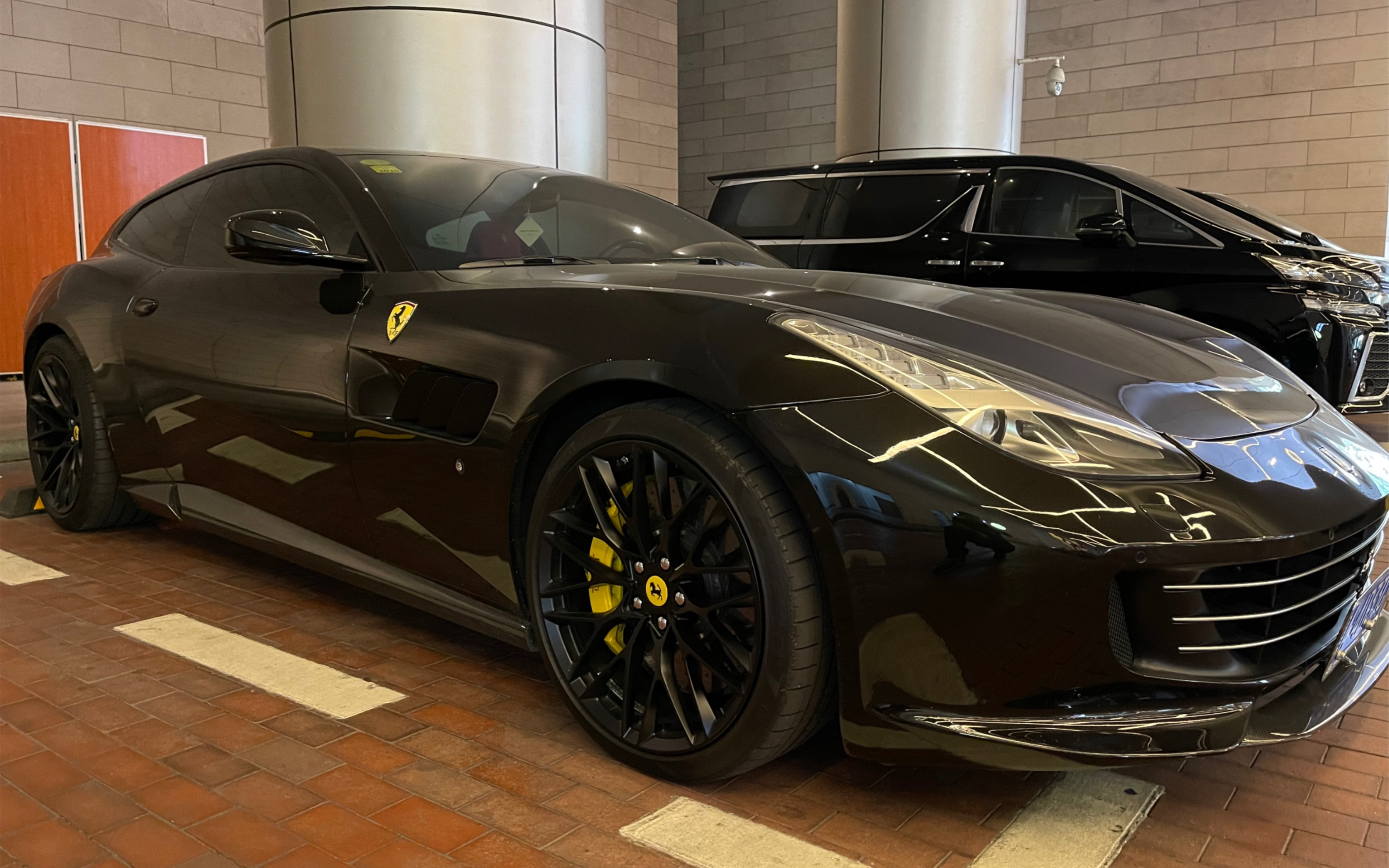 【广州|gtc4lusso 】无法抗拒,猎装车的独特美感