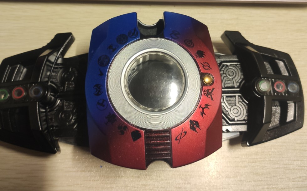 假面骑士帝骑腰带重涂只有拆解组装过没有重涂过程因为条件不允