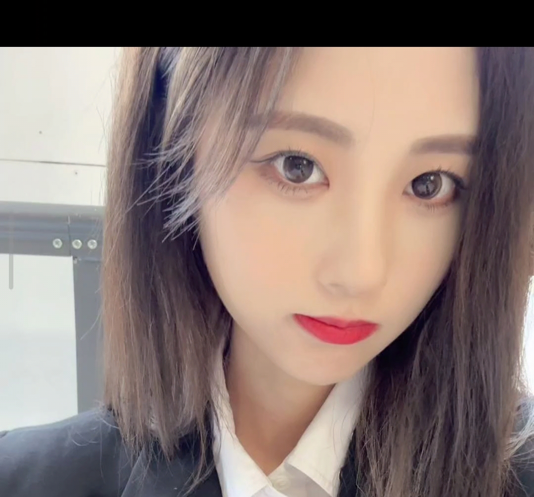 240515 金莹玥电台直播 哼着歌曲的送手机支架的小金 拍档四强 双人