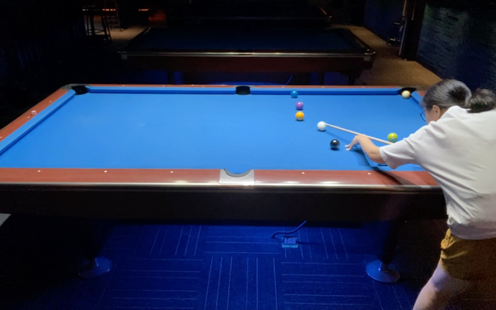 台球男女双打s11e07"接连两局雷同九球局 有点意思啊"