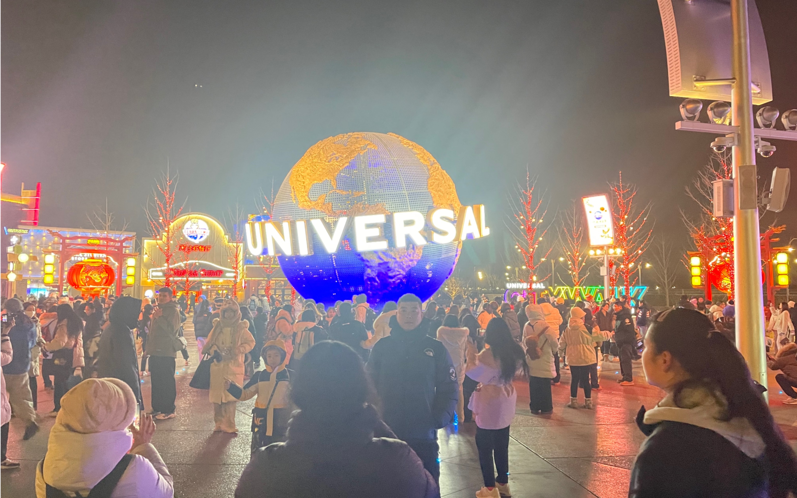 北京环球影城花车大巡游