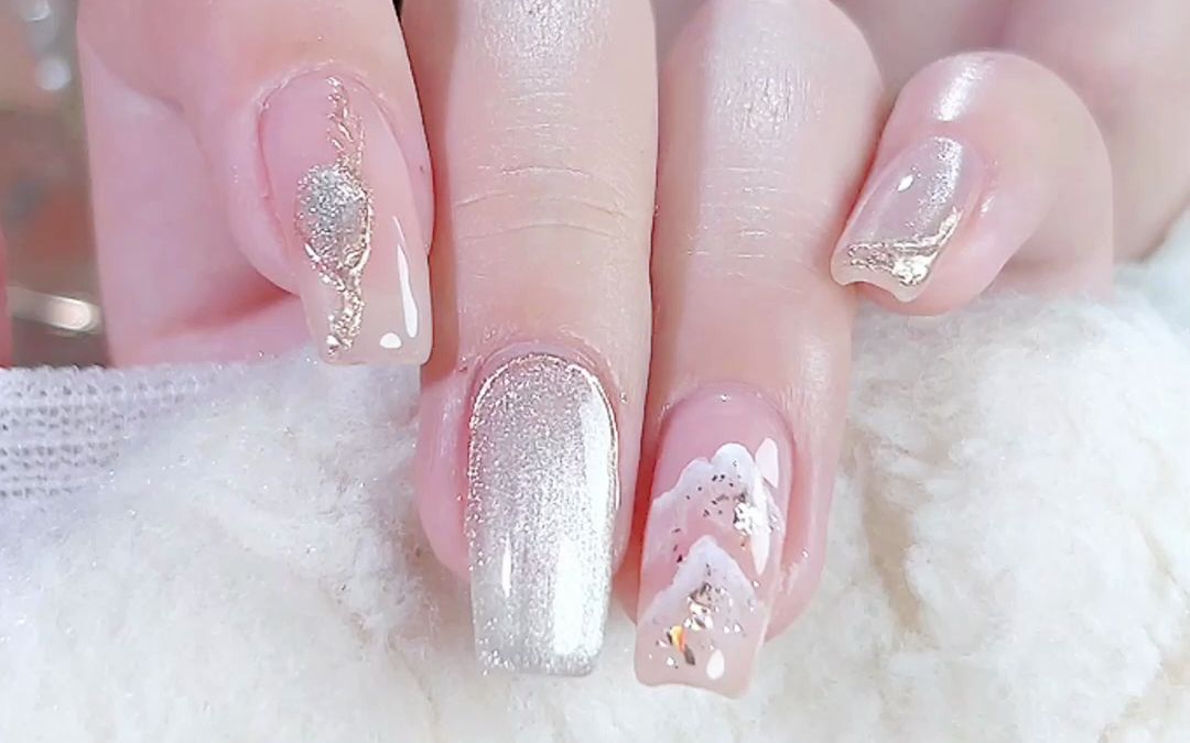 简约ins风山丘纹晕染美甲