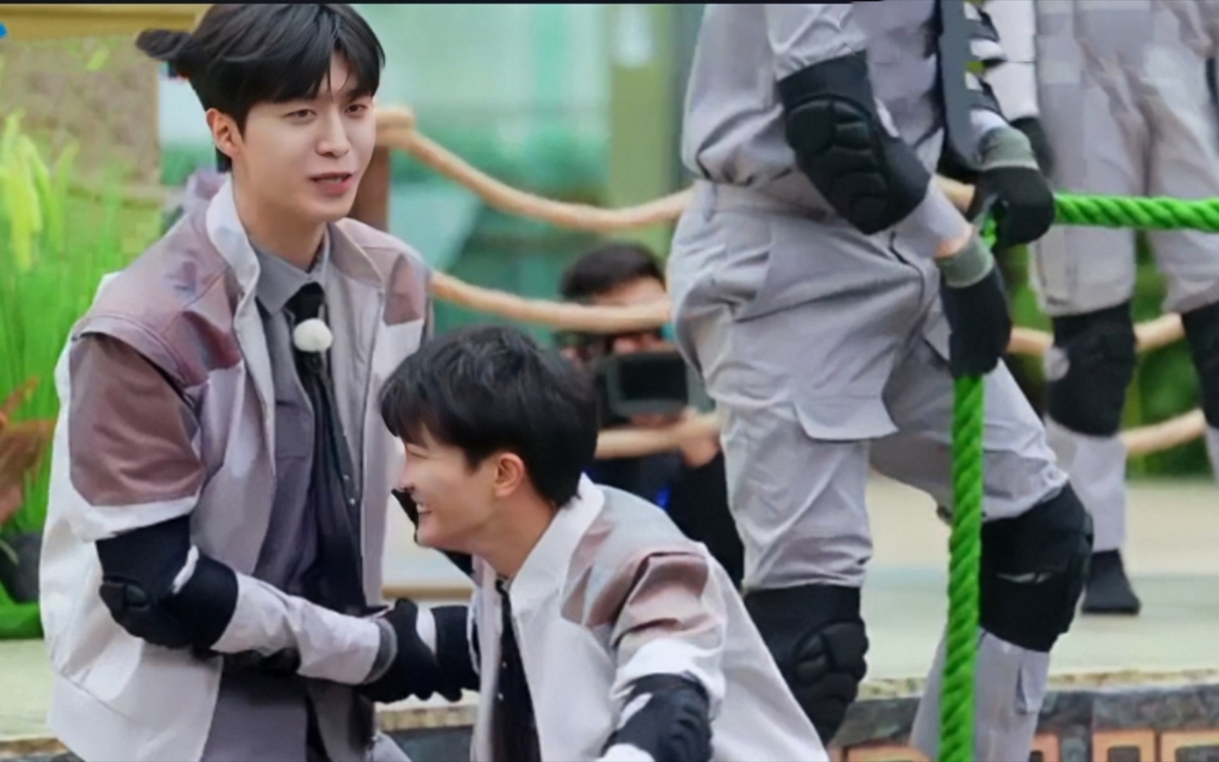 奔跑吧7: 韩庚玩了周深 【范丞丞 全世界都看见了】