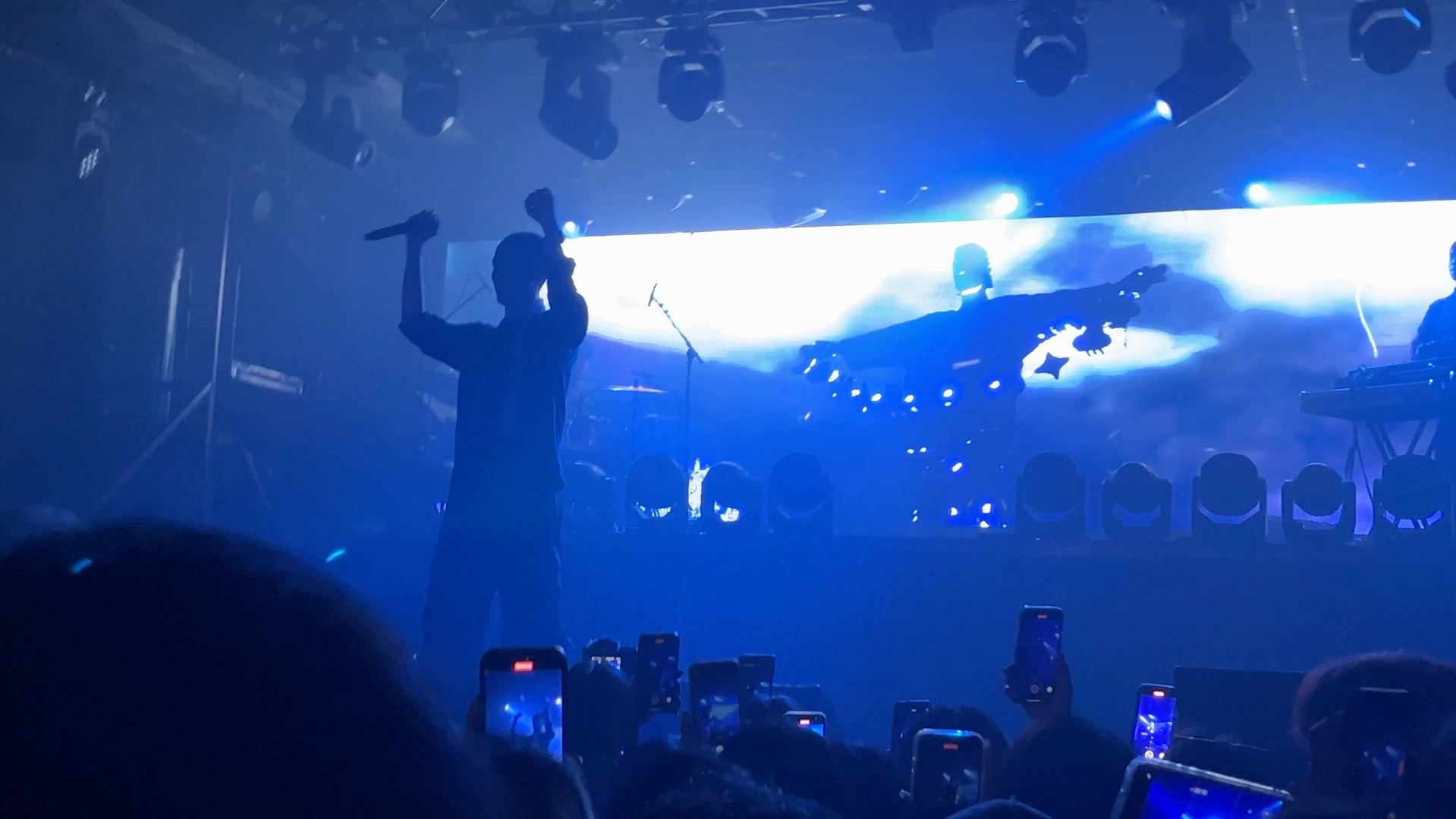 《airbnb》直火帮