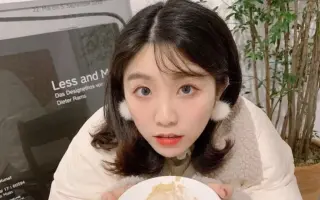 抖音最火的小姐姐爆胎草莓粥的最新合集视频